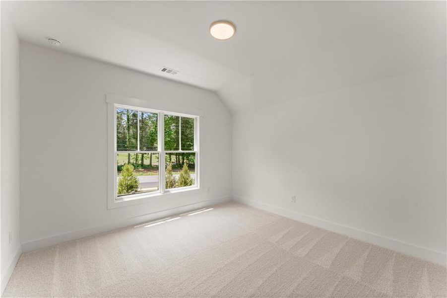 Spacious, unfurnished interior of a new home in Woodford, Acworth (Image 23).