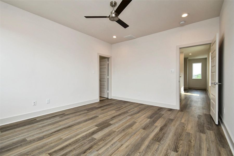 Photos are of the same floorplan, different community. Selections & finishes may vary Photos are of the same floorplan, different community. Selections & finishes may vary