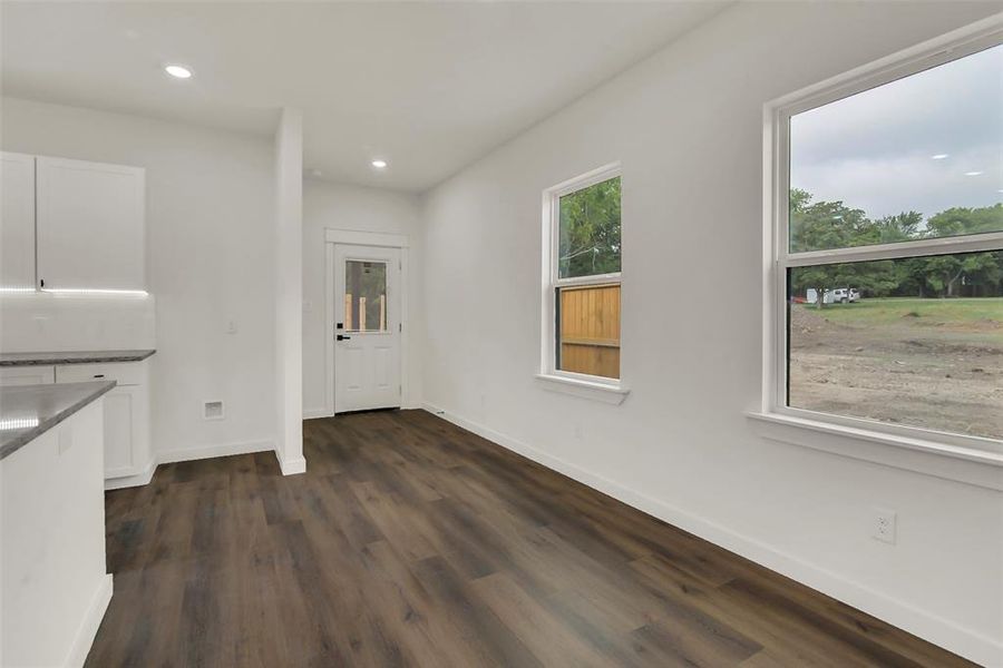 Image 20 of a home in . Image 20 of a home in .