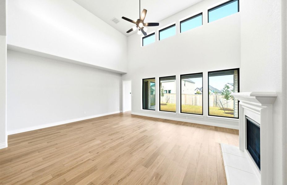 Spacious, unfurnished interior of a new home in Bridgeland 50', Cypress (Image 27).