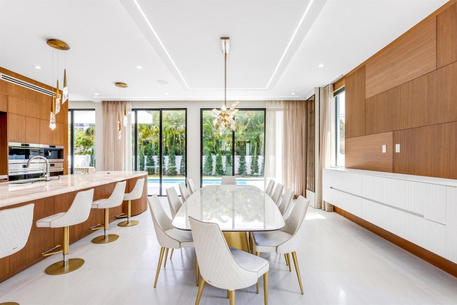 DINING_STRAIGHT_EB DINING_STRAIGHT_EB