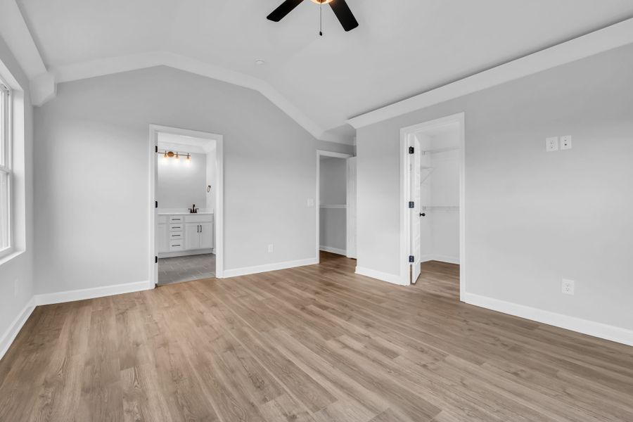 Spacious, unfurnished interior of a new home in Anderson Park, Hendersonville (Image 16). Spacious, unfurnished interior of a new home in Anderson Park, Hendersonville (Image 16).