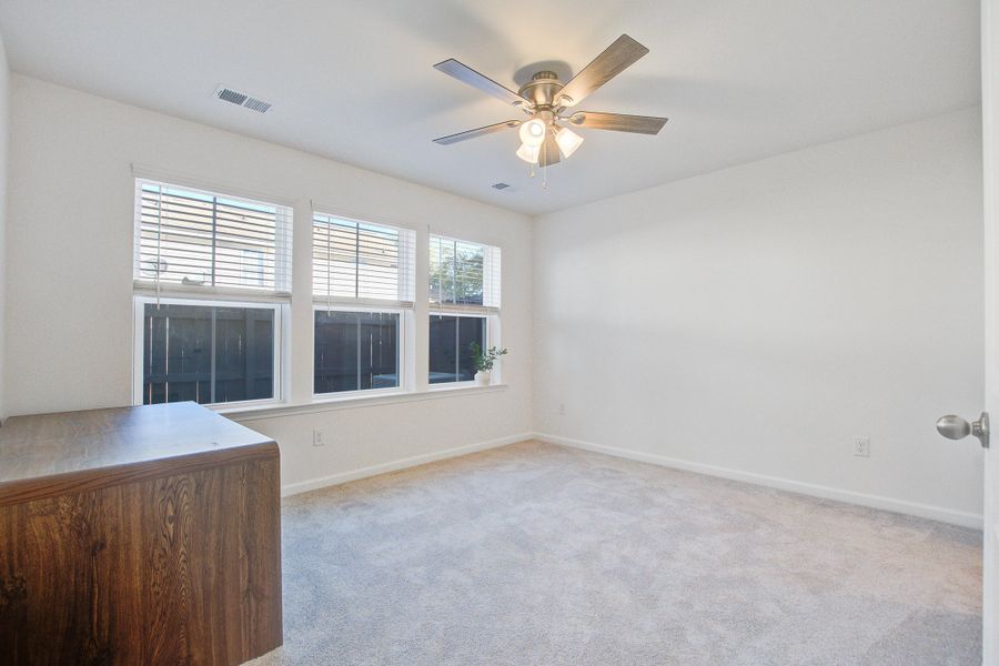 Spacious, unfurnished interior of a new home in Clear Springs Townhomes, North Charleston (Image 18).