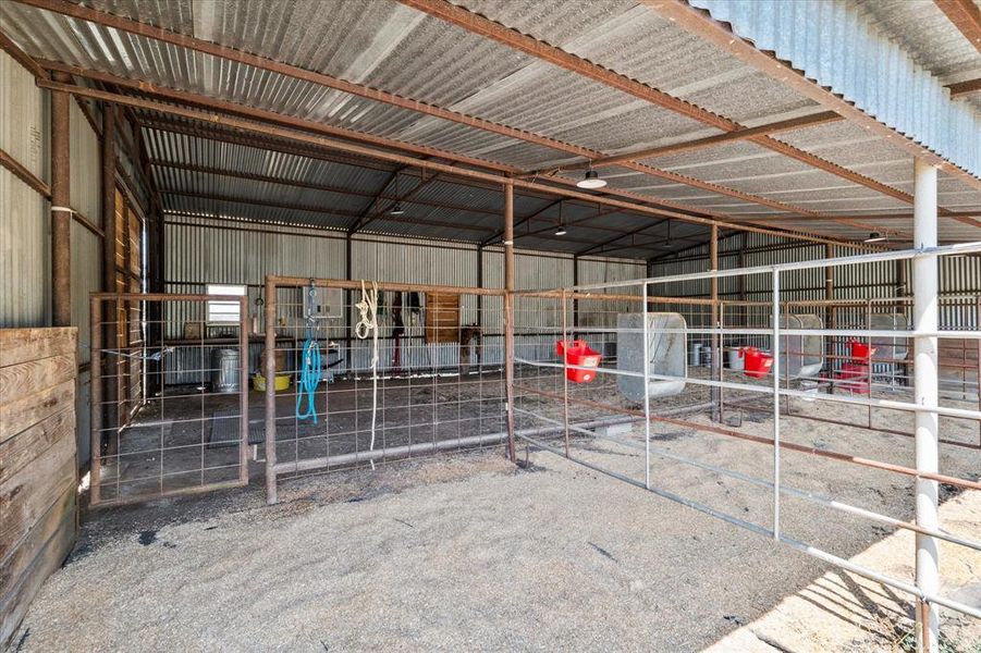 Spacious, unfurnished interior of a new home in , Whitesboro (Image 18). Spacious, unfurnished interior of a new home in , Whitesboro (Image 18).