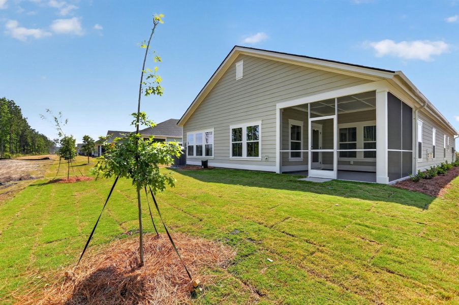 Exterior details and patio area of a home in Carnes Crossroads, Summerville (Image 2).