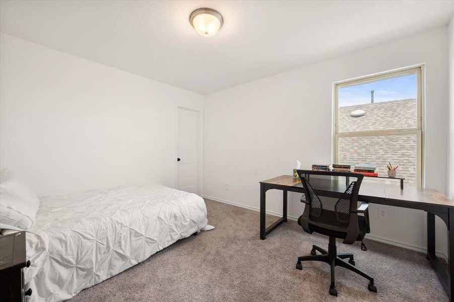 Secondary bedroom