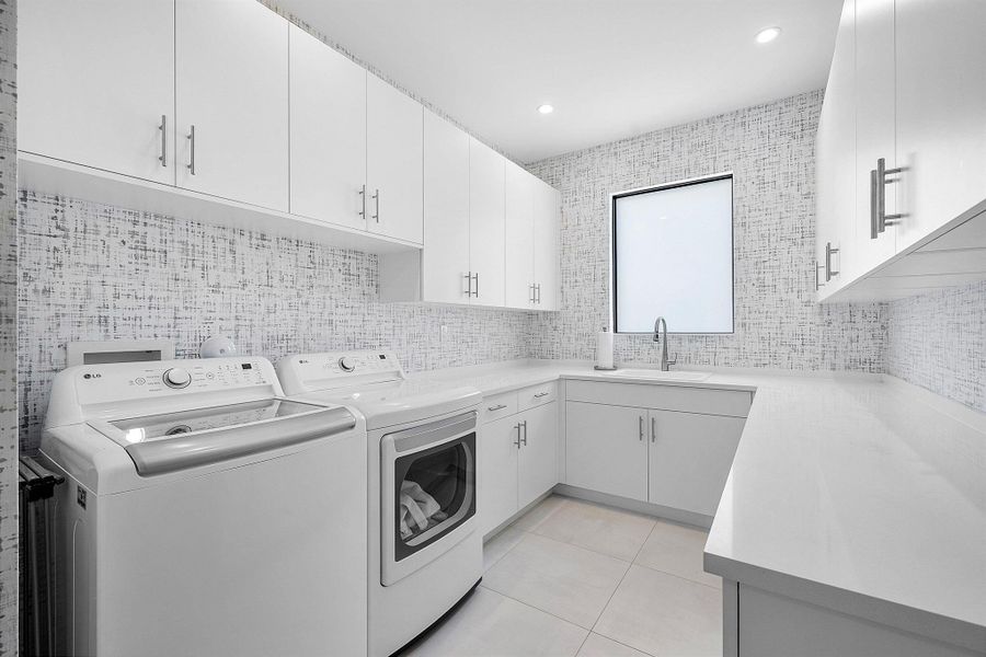 Furnished interior view inside a new home in , Boca Raton (Image 10). Furnished interior view inside a new home in , Boca Raton (Image 10).