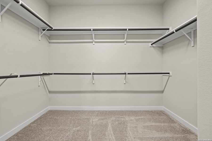 Spacious, unfurnished interior of a new home in Stillwater Ranch, San Antonio (Image 31).