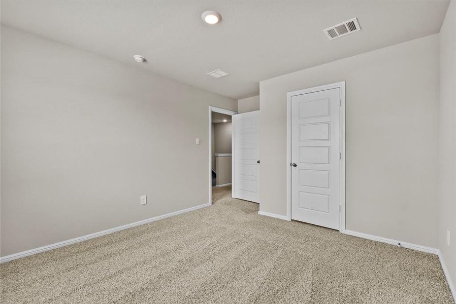 Spacious, unfurnished interior of a new home in Orchard Village, Fort Worth (Image 18). Spacious, unfurnished interior of a new home in Orchard Village, Fort Worth (Image 18).