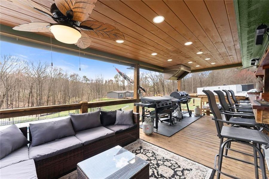 Community amenities in , Demorest (Image 51).