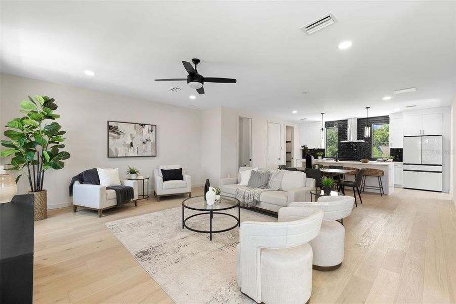 Furnished interior view inside a new home in , St. Petersburg (Image 34).