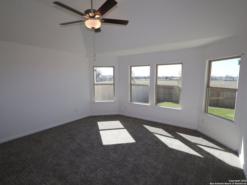 Spacious, unfurnished interior of a new home in Meadows at Clear Springs, New Braunfels (Image 13).
