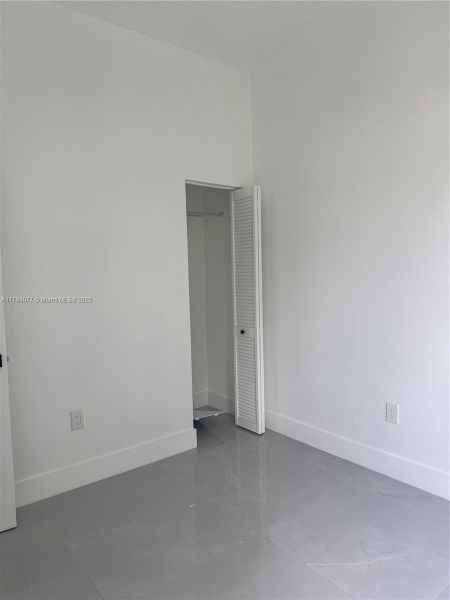 Image 14 of a home in . Image 14 of a home in .