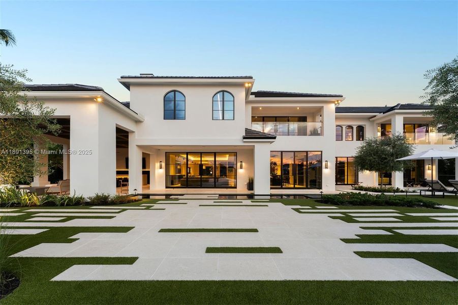 Image 34 of a home in .