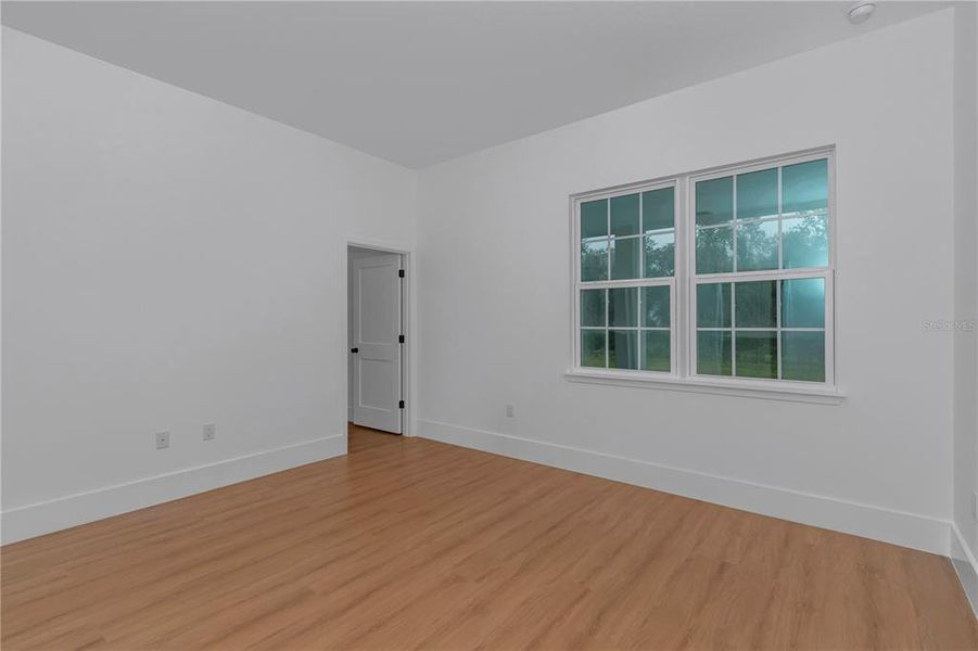 Spacious, unfurnished interior of a new home in , Ocala (Image 42).