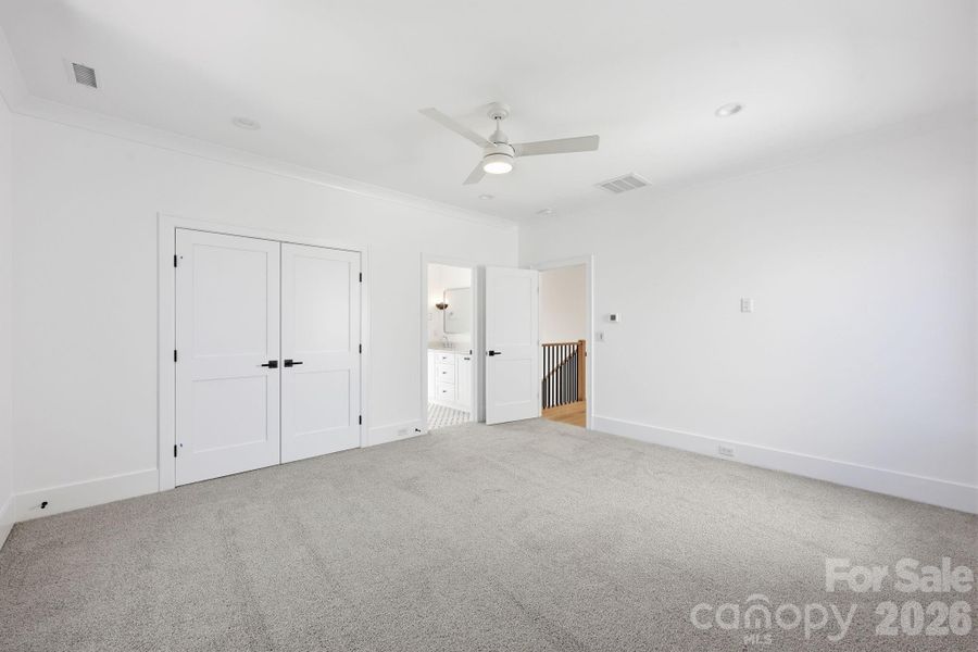 Spacious, unfurnished interior of a new home in , Davidson (Image 24).