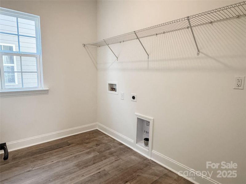 Spacious, unfurnished interior of a new home in The River District Townhomes, Charlotte (Image 13).