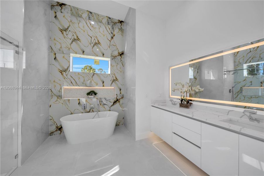 Furnished interior view inside a new home in , Lehigh Acres (Image 8).