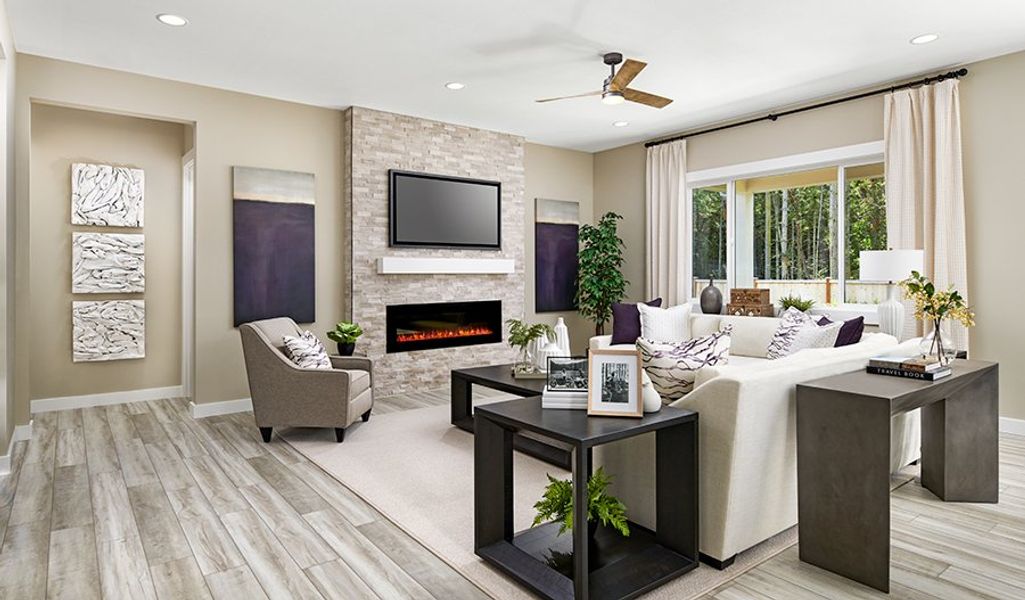 Daniel-W21D-TrailCrest Family Room