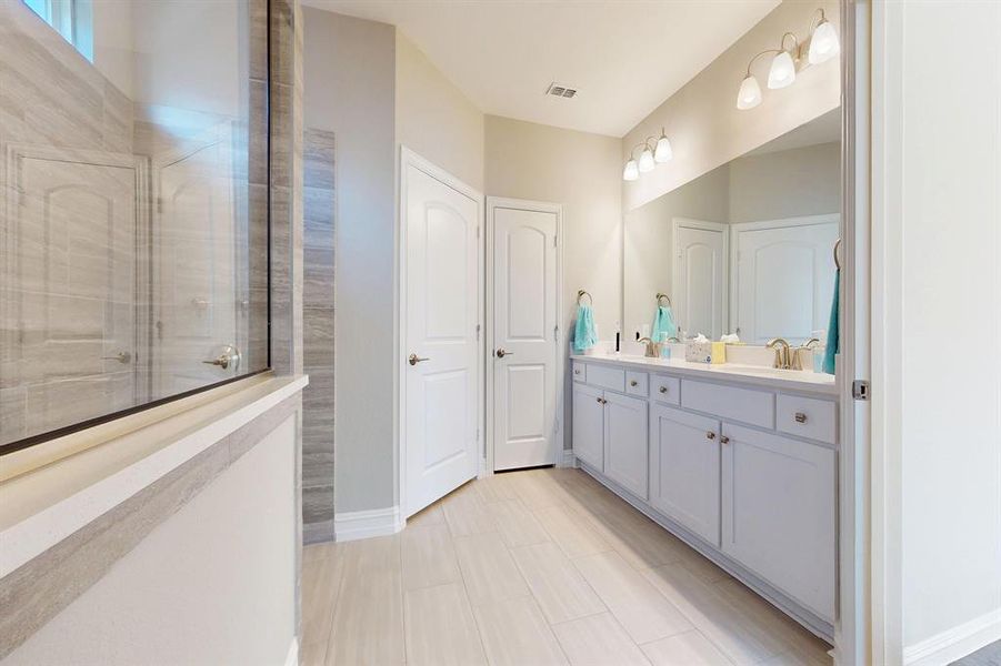 Furnished interior view inside a new home in , McKinney (Image 13). Furnished interior view inside a new home in , McKinney (Image 13).