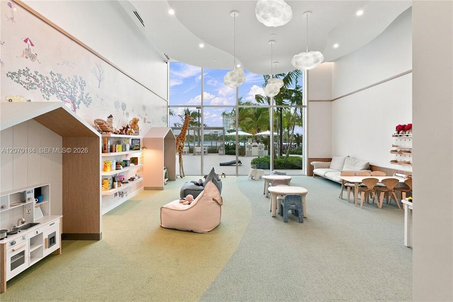 Community amenities in , Miami (Image 40).