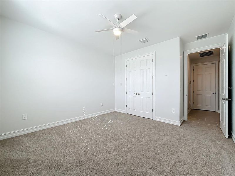 Spacious, unfurnished interior of a new home in , Port Charlotte (Image 20).