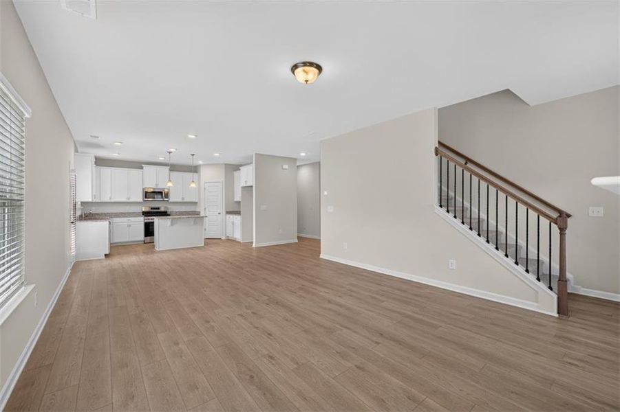 Spacious, unfurnished interior of a new home in Jones Ridge, Dallas (Image 61). Spacious, unfurnished interior of a new home in Jones Ridge, Dallas (Image 61).