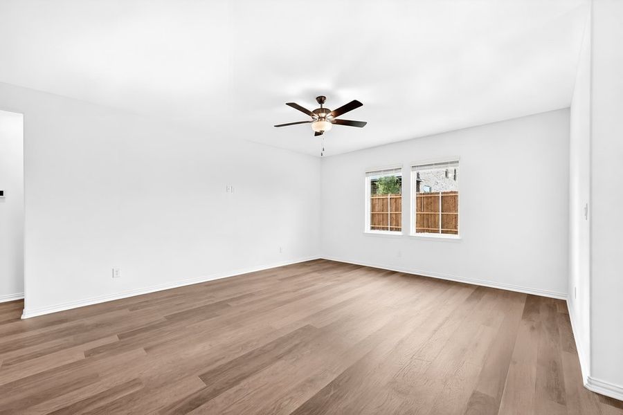 Spacious, unfurnished interior of a new home in Parks at Foster Crossing, Anna (Image 14). Spacious, unfurnished interior of a new home in Parks at Foster Crossing, Anna (Image 14).