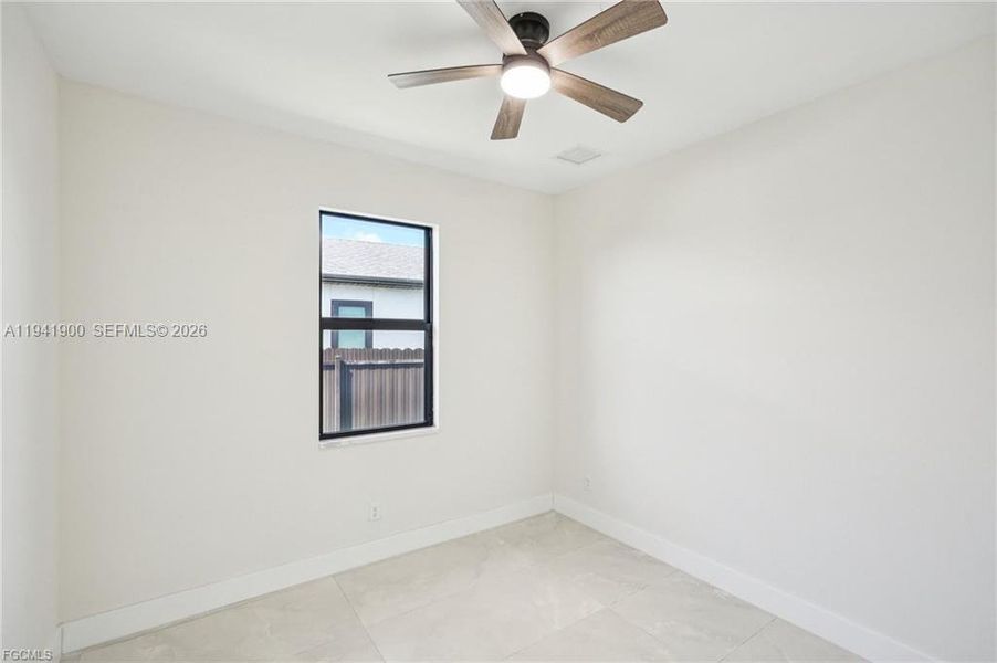 Spacious, unfurnished interior of a new home in , Cape Coral (Image 32).