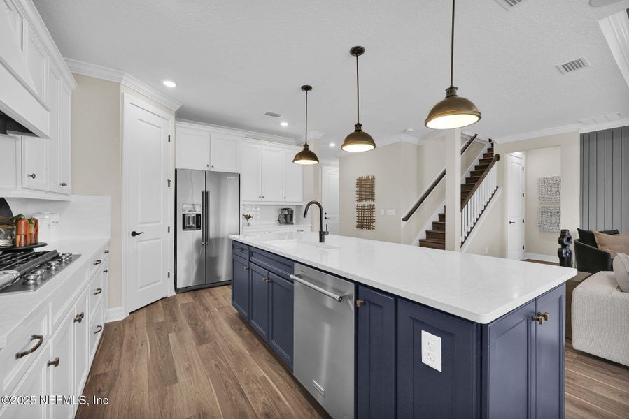 Furnished interior view inside a new home in Double Branch, Middleburg (Image 9).