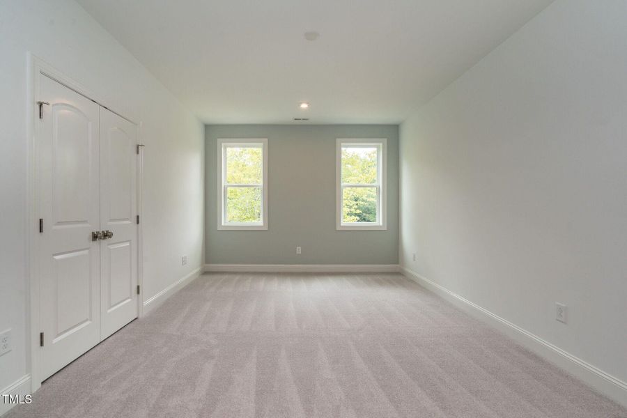 032-1920x1080-fourth-bedroom