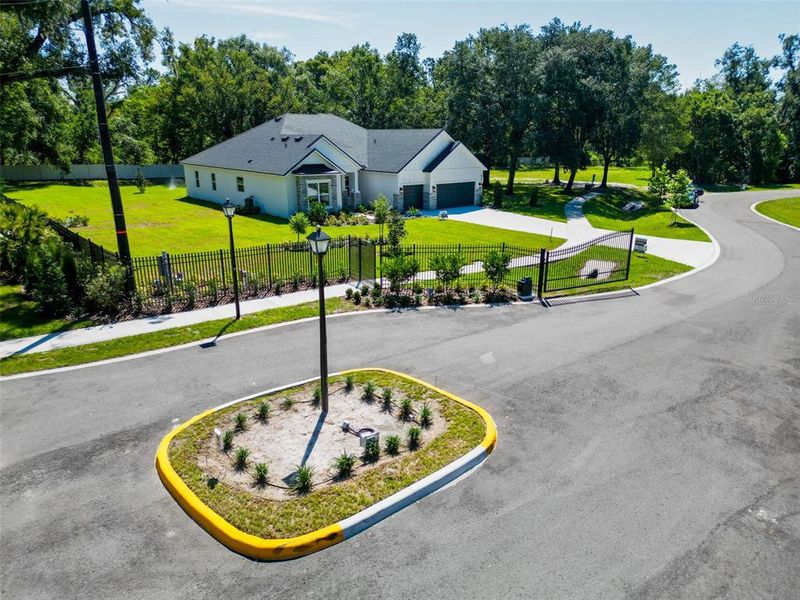 Community amenities in Sunset Estates, Lutz (Image 18).
