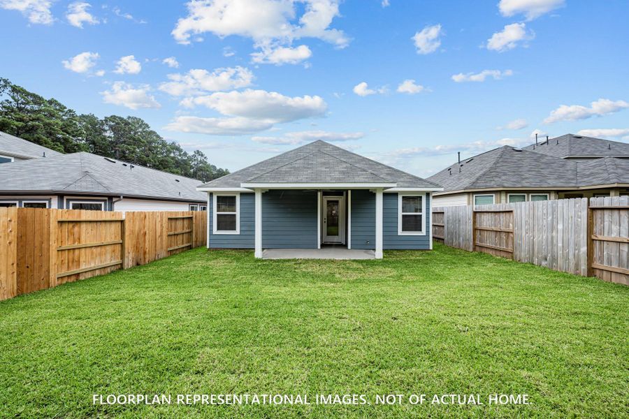 Exterior details and patio area of a home in Sorella, Tomball (Image 3).