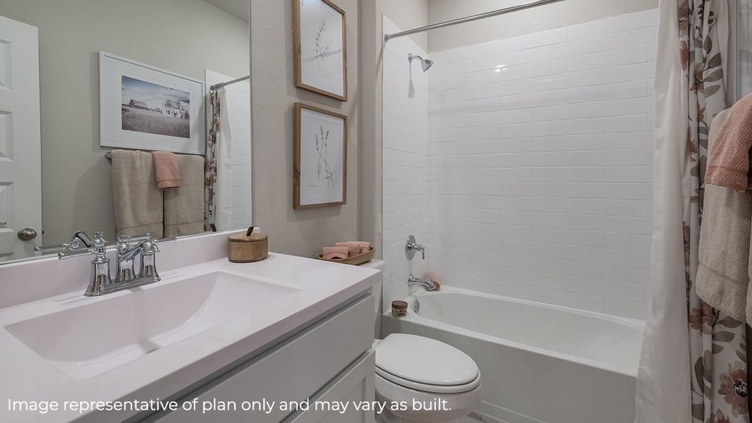 Representative furnished interior of a home built from the The Naples by D.R. Horton in Veranda, San Antonio (Image 16).