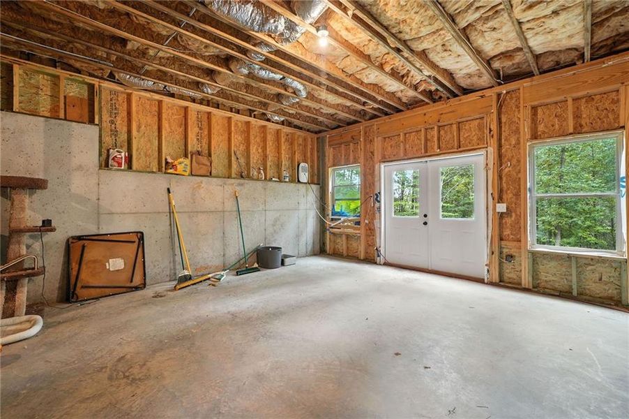 Spacious, unfurnished interior of a new home in , Acworth (Image 22).