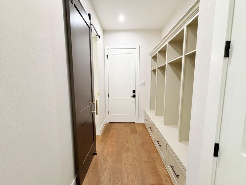 Spacious, unfurnished interior of a new home in , Washington (Image 17).