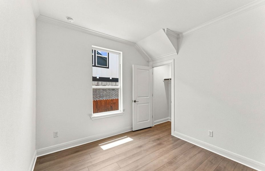 Spacious, unfurnished interior of a new home in Saddleback at Santa Rita Ranch, Liberty Hill (Image 32).