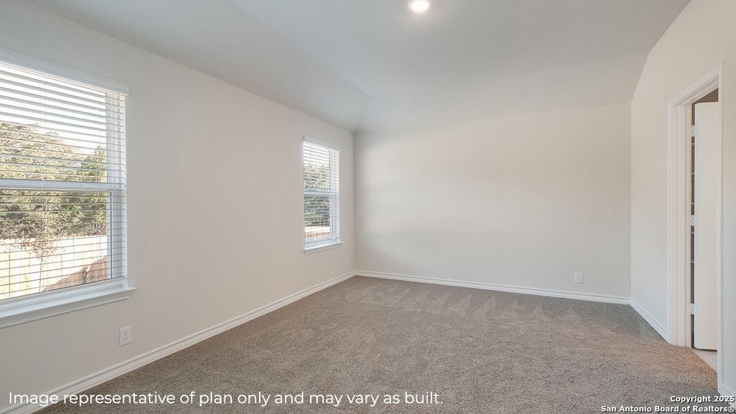 Spacious, unfurnished interior of a new home in The Birch at Spencer Ranch, Boerne (Image 19).