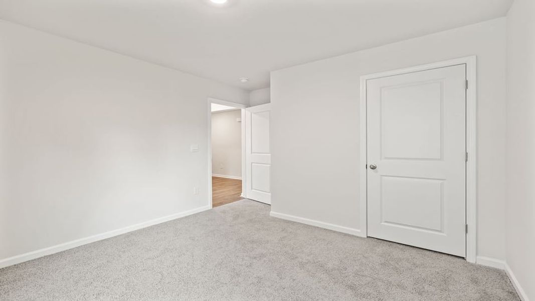 Spacious, unfurnished interior of a new home in Harrier Point, Woodruff (Image 16).