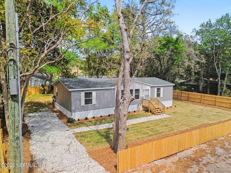 Exterior details and patio area of a home in , Yulee (Image 14). Exterior details and patio area of a home in , Yulee (Image 14).