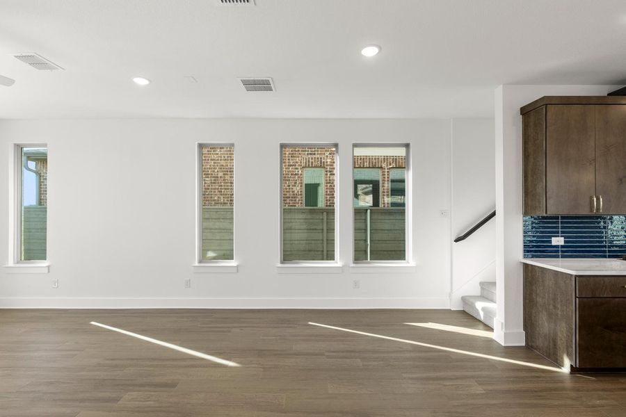 Spacious, unfurnished interior of a new home in Garden Collection at Union Park, Little Elm (Image 17).