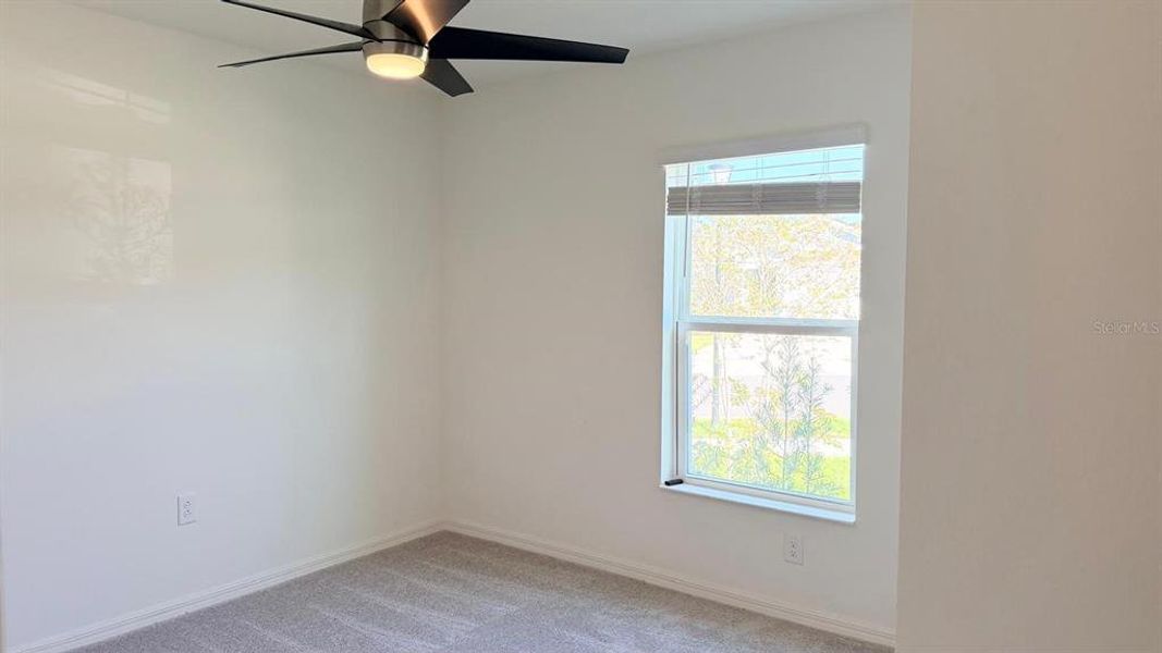 Spacious, unfurnished interior of a new home in Lake Lucerne, Winter Haven (Image 22).