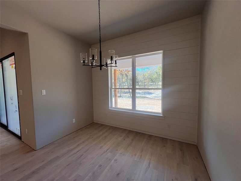 Spacious, unfurnished interior of a new home in Escondido Ranches, Poolville (Image 13).