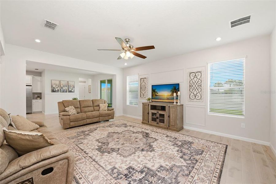 Furnished interior view inside a new home in Meadowlark Landing, Apopka (Image 53). Furnished interior view inside a new home in Meadowlark Landing, Apopka (Image 53).