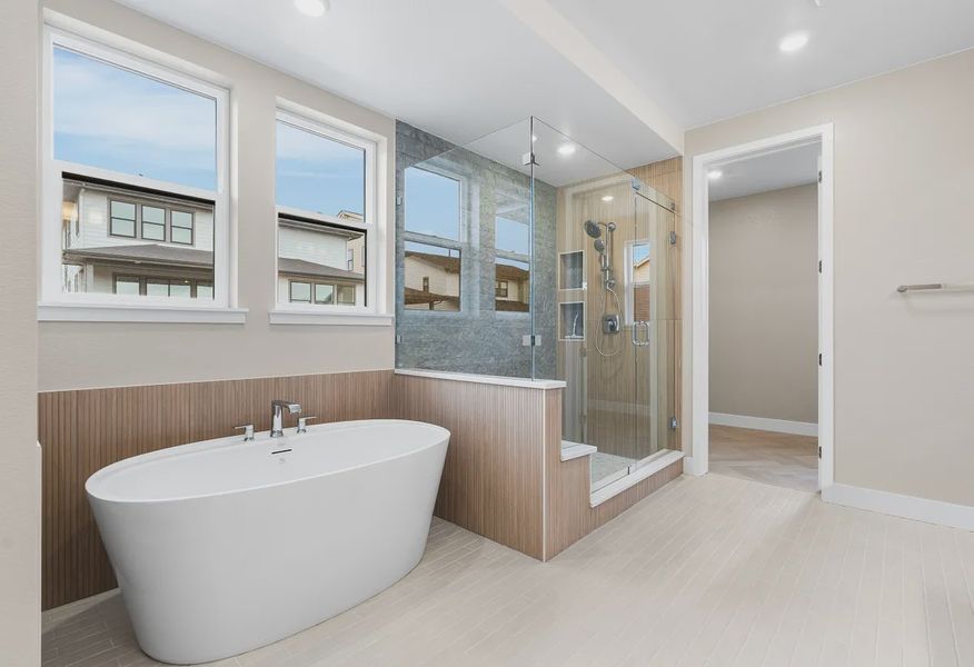 Homesite 230 Primary Bath - 10 of 17