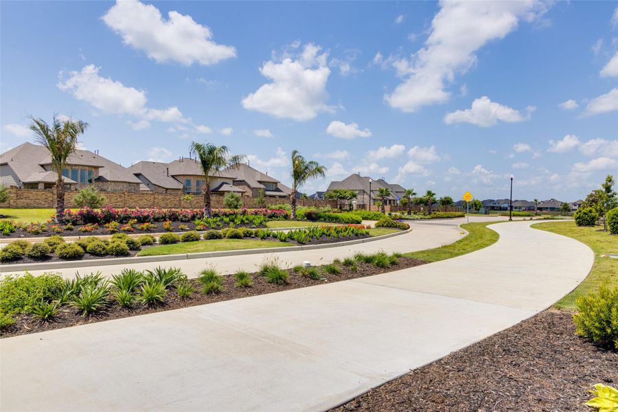 Community amenities in Lago Mar: Fairway Collections, Texas City (Image 12).