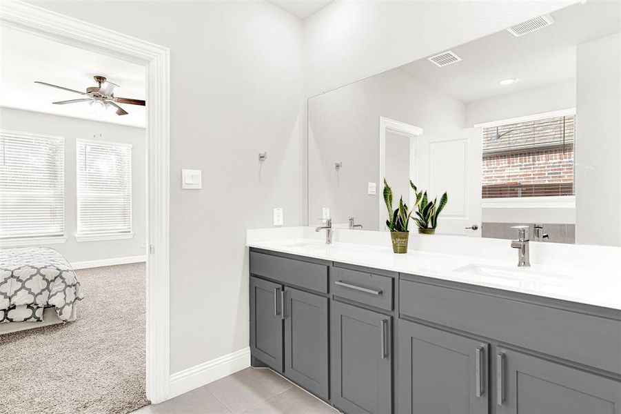 Primary Ensuite Bath