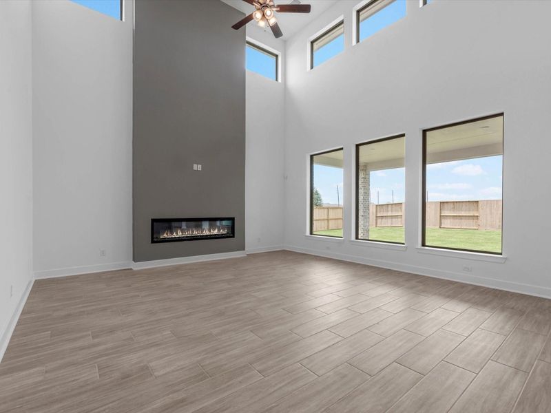 Spacious, unfurnished interior of a new home in Meridiana - 60', Manvel (Image 14). Spacious, unfurnished interior of a new home in Meridiana - 60', Manvel (Image 14).