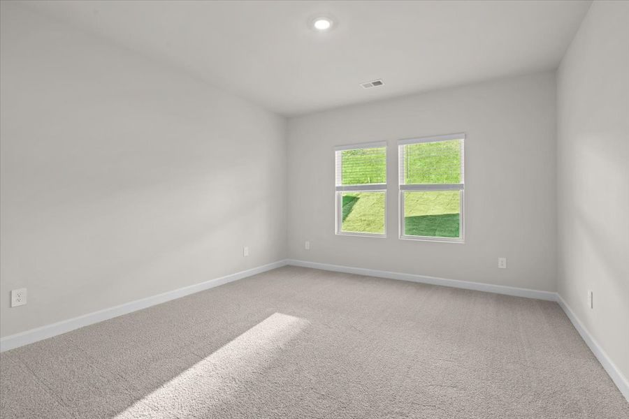 Spacious, unfurnished interior of a new home in Vickery Station, Woodruff (Image 20).