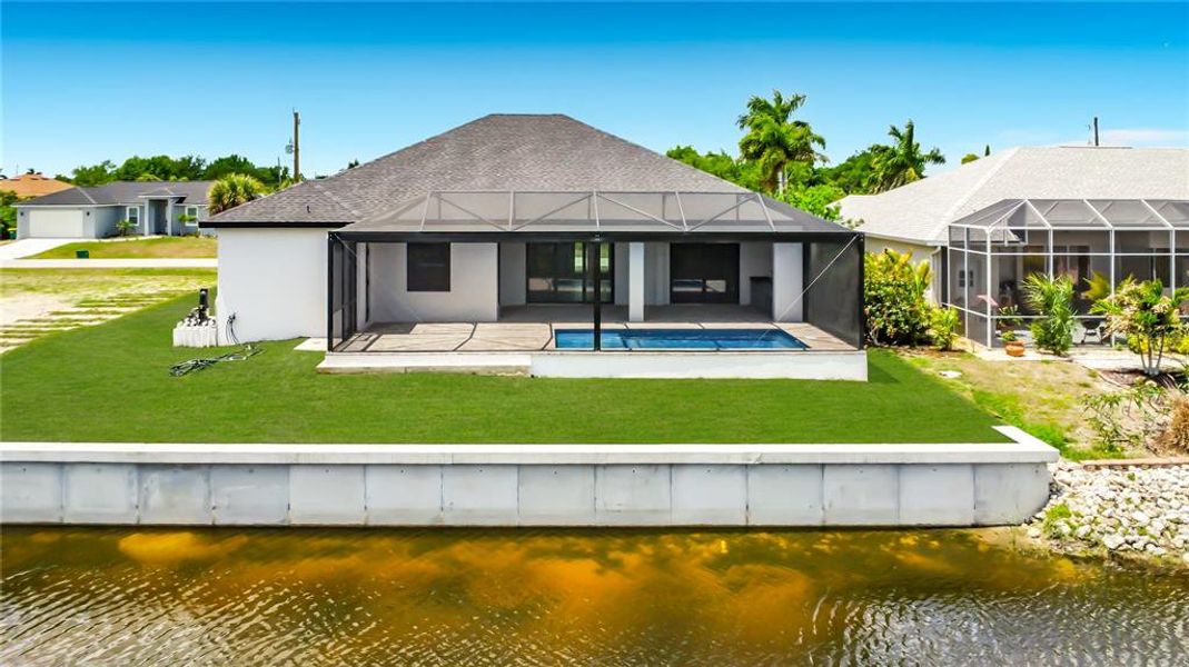 Exterior details and patio area of a home in , Port Charlotte (Image 25).